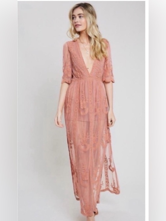 Honey Punch Dresses & Skirts - Women’s Honey Punch Boho embroidered romper maxi floral lace dress size M NWT